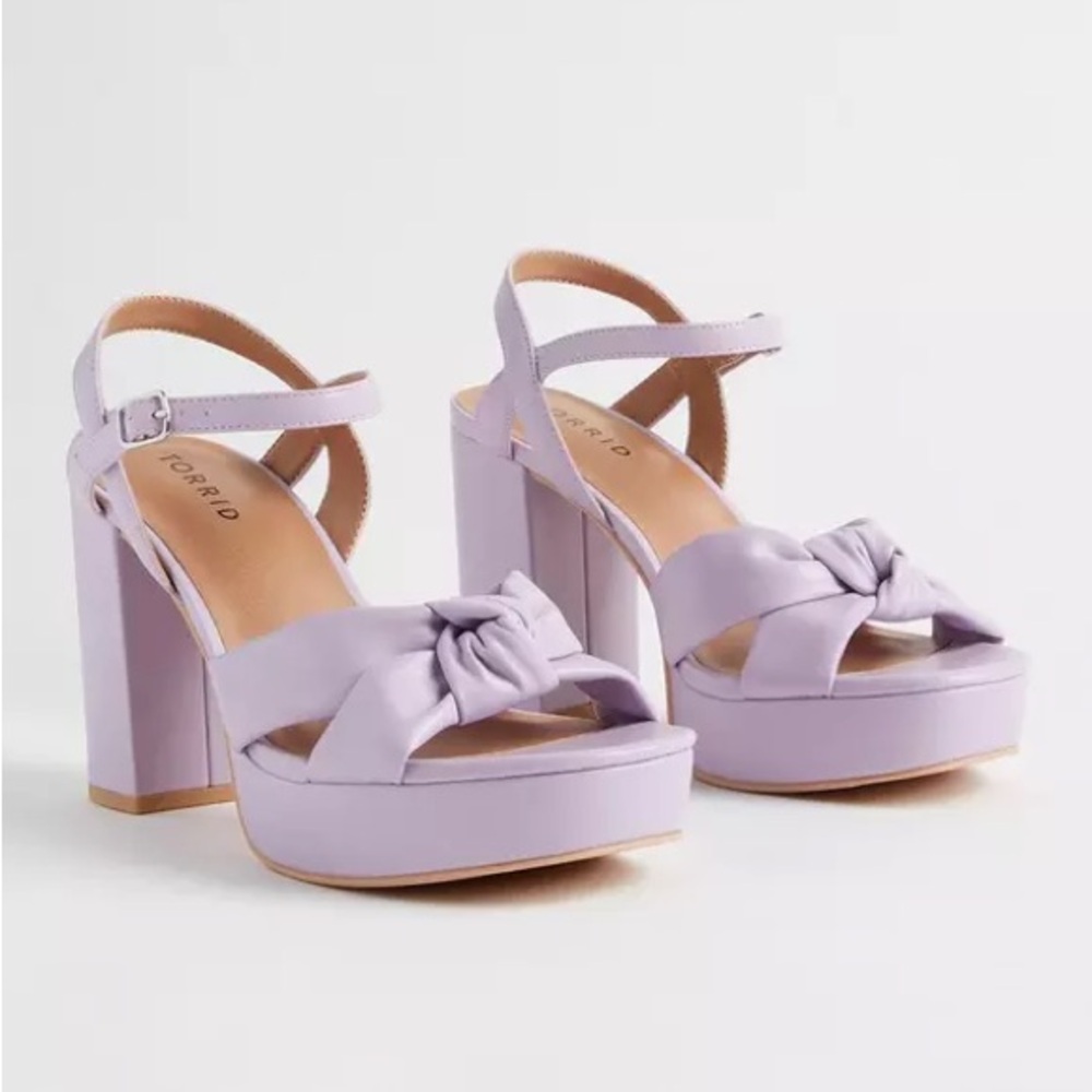 Torrid women's soft bow purple heels